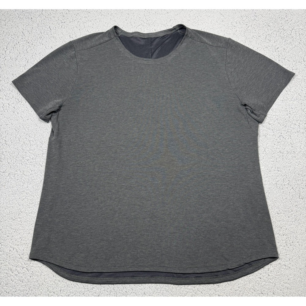 Lululemon Shirt Mens 2XL Gray Short Sleeve Raglan Athletic Performance Gym Top‎